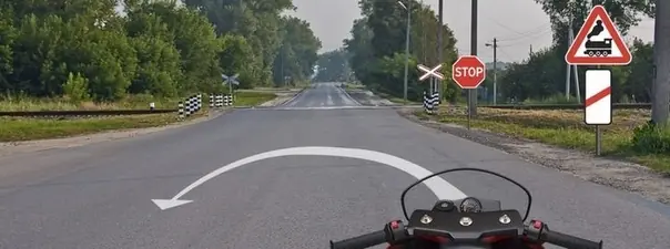 Дорожная ситуация: Можно ли Вам выполнить разворот в этом месте?
