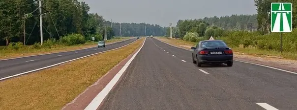 Дорожная ситуация: Разрешено ли обучать вождению на этой дороге?