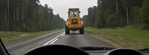 Дорожная ситуация: Можно ли Вам выполнить обгон при наличии данной разметки?