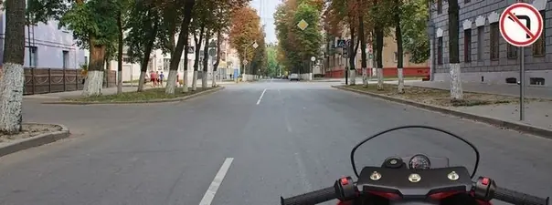 Дорожная ситуация: Вам разрешено продолжить движение?