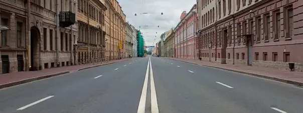 Дорожная ситуация: Сколько проезжих частей имеет данная дорога?