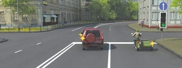 Дорожная ситуация: Кто из водителей, выполняющих поворот, нарушит Правила?